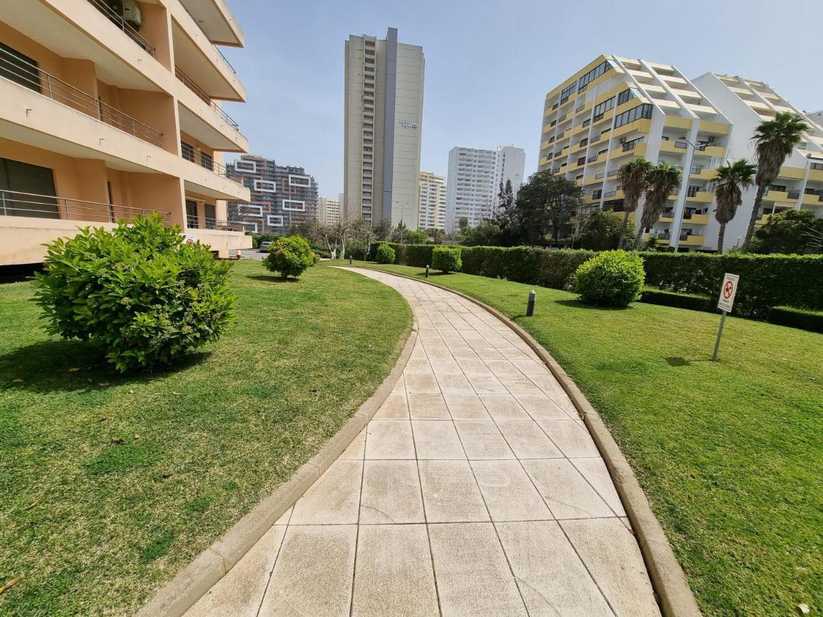 Apartamento Encantador Com Piscina Aquecida Portimão Dış mekan fotoğraf